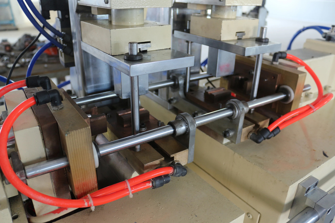 HWASHI Double-Head High Precision Auto Stabilizer Link Housing Automatic Butt Welding for Connecting Rod Terminal (حمالة مؤخرة تلقائية للرأس المزدوج عالية الدقة للمثبت التلقائي)